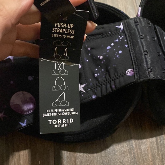 COPY - COPY - Torrid curvy push-up strapless galaxy stars bra 40DD - Picture 4 of 7